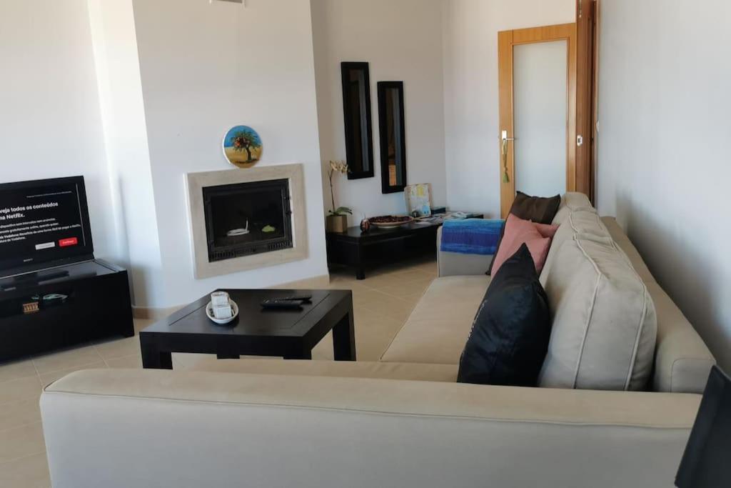 Amazing Lodge By The Ocean - Fully Equipped! เอริเซรา ภายนอก รูปภาพ